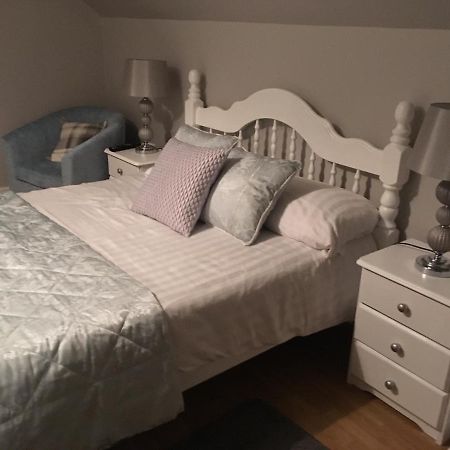 Shashas Apartment Gleanndobhar เกลนโคลัมบ์คิลล์ ภายนอก รูปภาพ