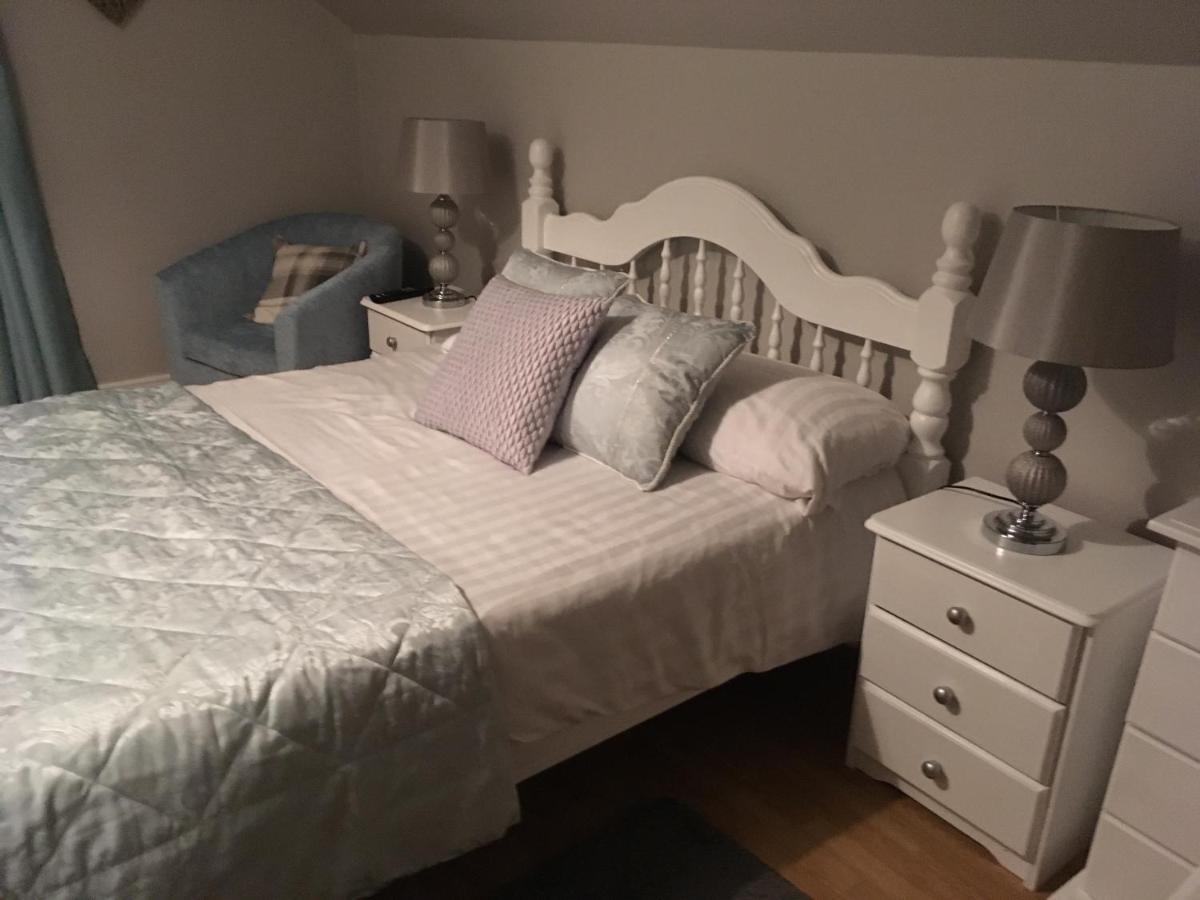 Shashas Apartment Gleanndobhar เกลนโคลัมบ์คิลล์ ภายนอก รูปภาพ
